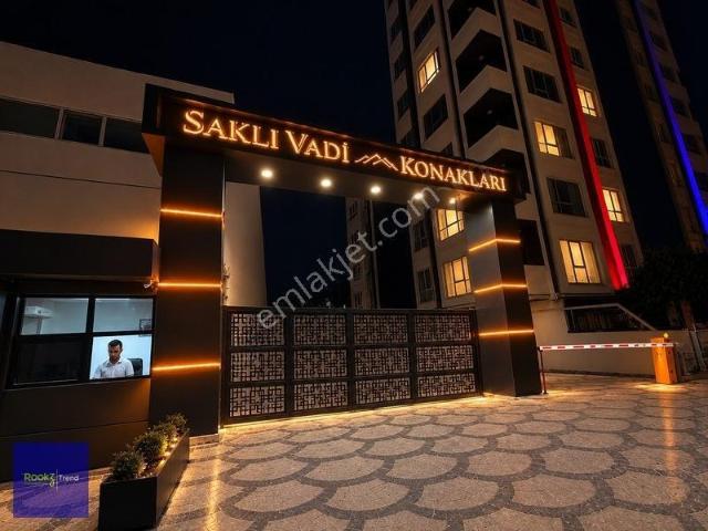 Çekmeköy Soğukpınar'da Site İçi Kullanışlı 2+1 Kiralık Daire