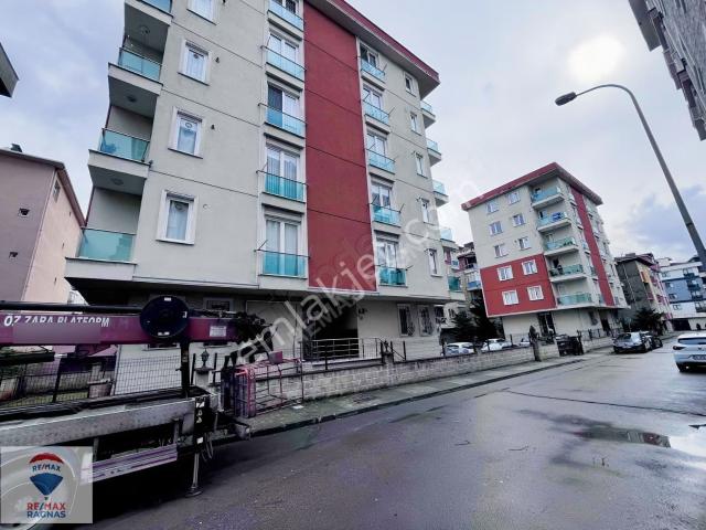 Çekmeköy Taşdelen Mh Açık Otoparklı Satılık 2+1 Daire