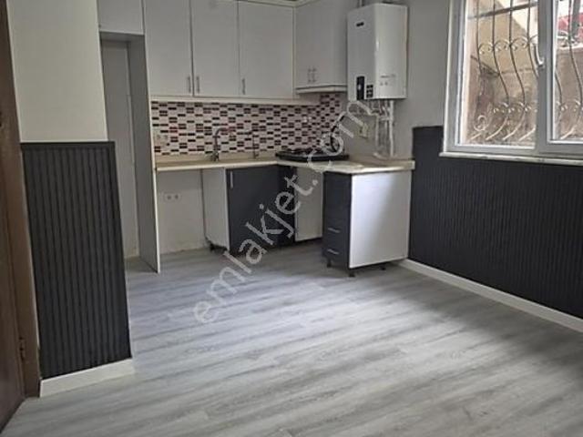 Çekmeköy Taşdelen Aydınlar Mahallesinde Kiralık 1+1 Bahçe Katı