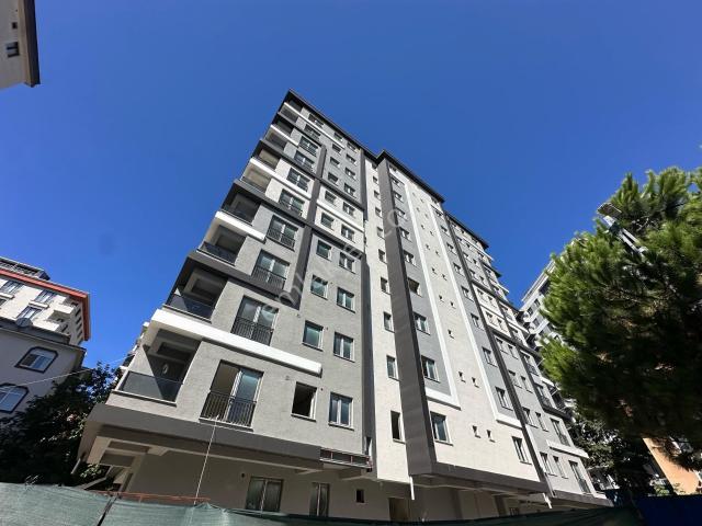 Çekmeköy Taşdelen'de Kiralık 3+1 Ebeveyn Banyolu Sıfır Daire
