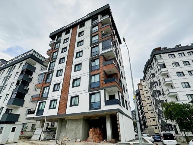 ÇEKMEKÖY TAŞDELEN'DE ORMAN MANZARALI 2+1 90 m2 DAİRE