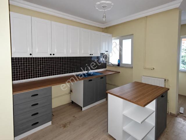 Çekmeköy Vuralkent Sitesi 2+1 Amerikan Mutfak Satılık Daire