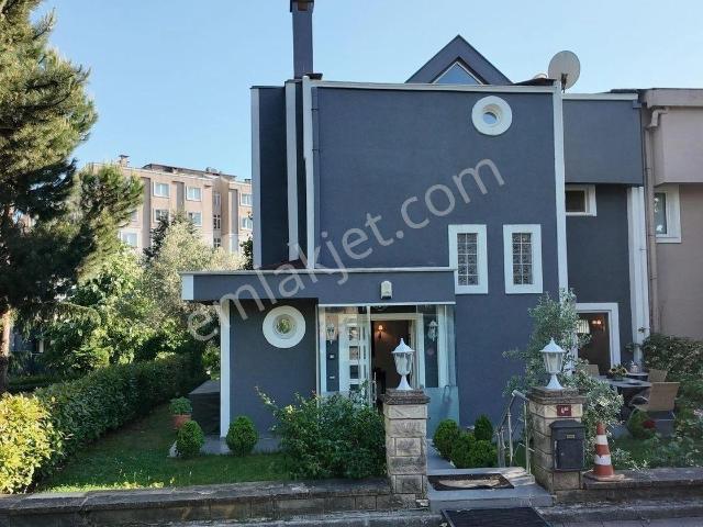 Çekmeköy Villa Belde Sitesi Satılık Villa