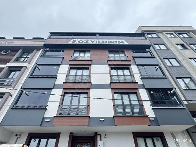 ÇEKMEKÖYDE ACİL SATILIK 4+2 GENİŞ DUBLEKS DAİRE