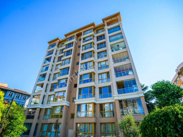 Çekmeköy'ün Prestijli Sitesi Serena Evleri'nde 3+1 Satılık Daire