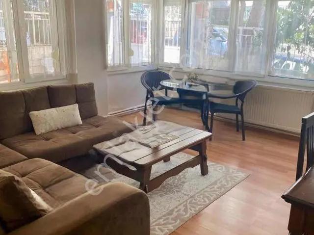 Ekonomi Üniversitesi'ne Yürüme Mesafesinde Eşyalı 2+1 Bahçe Katı Daire