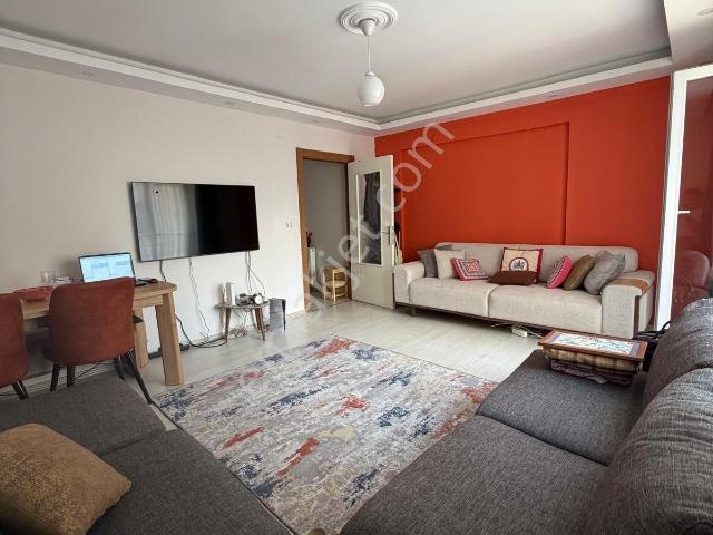 Şeker Mh.yapılı Geniş Kullanışlı Satılık 2+1 Daire