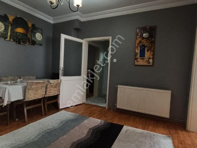 Şeker Emlak'tan Demirkapıda Güzel Konumda Satılık Daire2+1 120m2