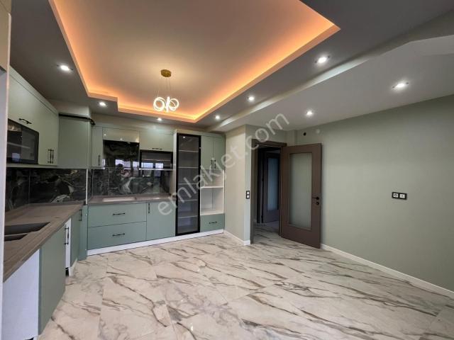 Ekerden Çamlıcada 10. Noter Arkası Lüks Satılık Dubleks Daire