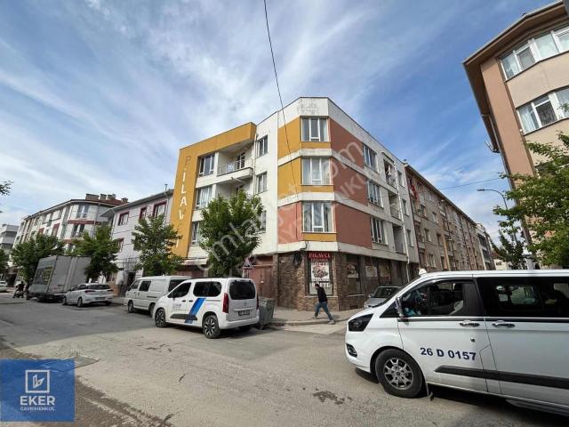Eker'den Anadolu Üniversitesi Yanında Satılık 3+1 Daire
