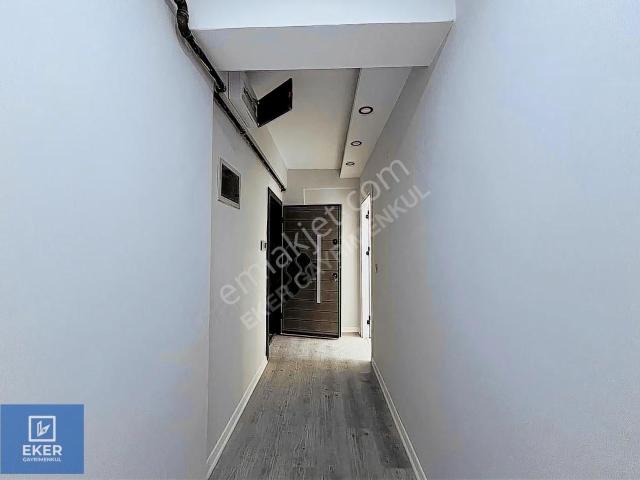Eker'den Candanel Bulvarı Yakını Sıfır 80 M² 2+0 Daire