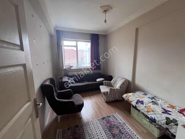 Eker'den Eczacılık Yanı Eşyalı 1+1 Daire