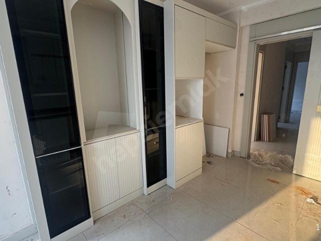 EKİCİ'DEN ABDULHAMİDHAN'DA PRESTİJLİ KONUMDA 3,5+1 SIFIR DAİRE