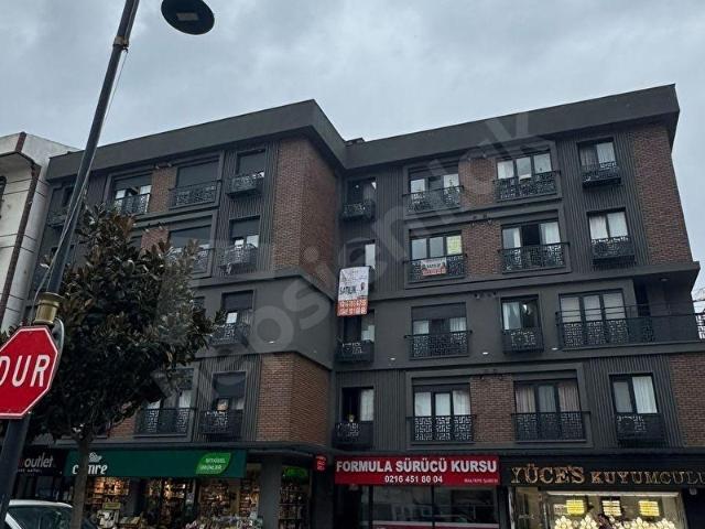 İŞYERİNE UYGUN MALTEPE MERKEZ'DE SATILIK 2+1 DAİRE