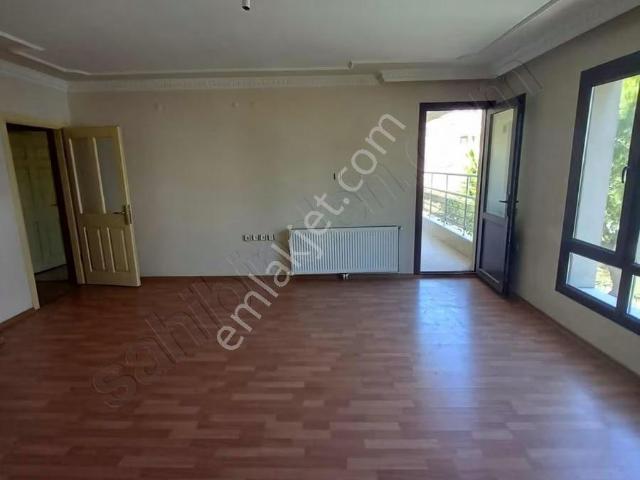 Ekinci Emlaktan 150m2 3cephe Açık Arakat D.gaz