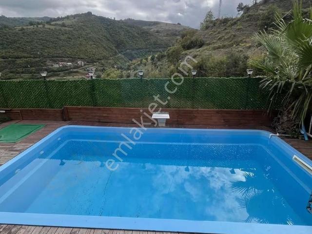 Ekipten Satılık 2+1 Bungalov Ev Havuzlu Takaslı