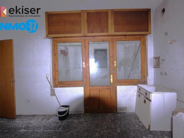 EKISER VENDE CASA EN CENTRO DEL PUEBLO DE ZIORDIA