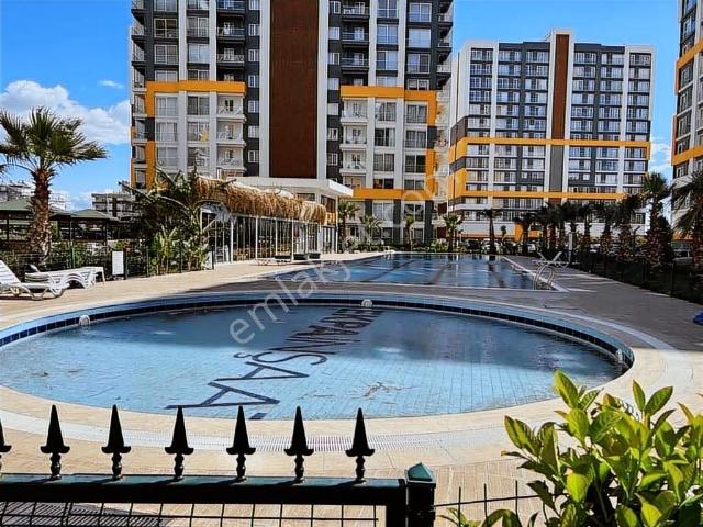 Ekpa 1207 De Güvenlikli Havuzlu Sitede Eşyalı Kiralık 1+1 Daire