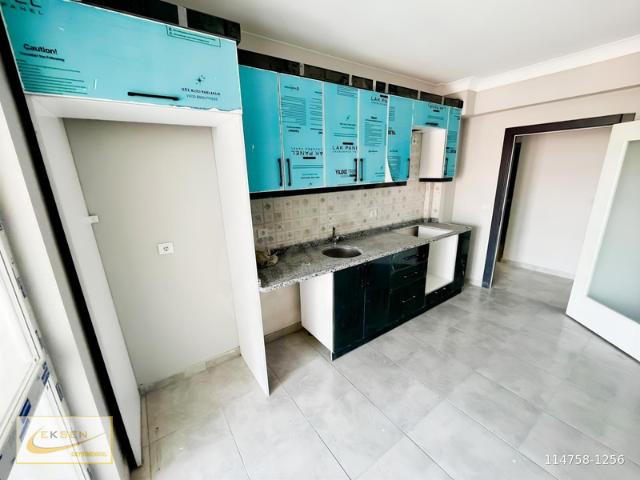EKSEN EMLAK'TAN MERKEZİ NOKTADA ULAŞIMA YAKIN GENİŞ 4+1 DAİRE