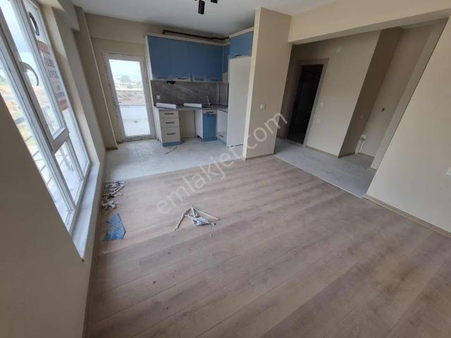 Eksen'den Ana Cadde'de 1+1 Sıfır Oturuma Hazır İskanlı Daire