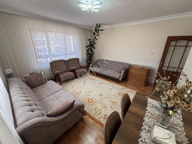 Eksen'den Güneşevler'de Asansörlü Manzaralı 3+1 Kiralık Daire