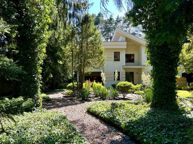 Ekskluzywna willa 328 m² w Puszczykowie polecam