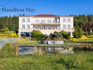 Ekskluzywna rezydencja 1500 m² z basenem i ogrodem