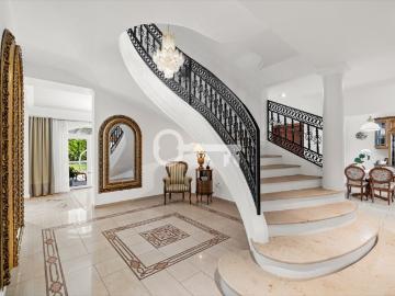 Ekskluzywna rezydencja 450 m2 z ogrodem i garażem