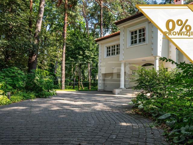 Ekskluzywna rezydencja 418 m² w Konstancinie Jeziornie
