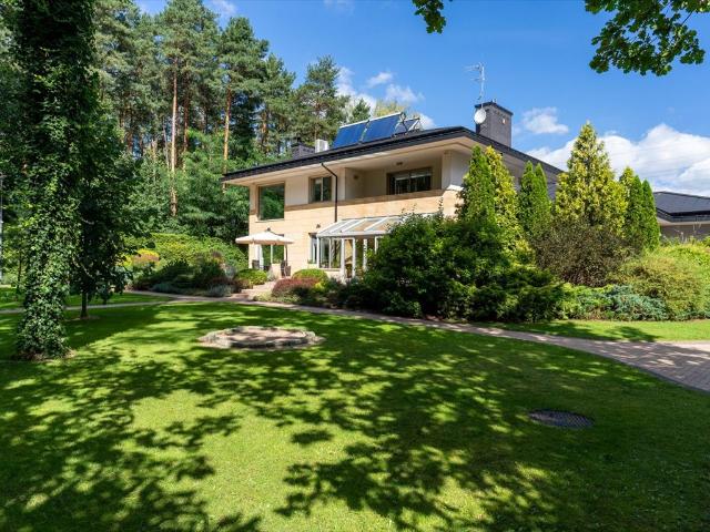 Ekskluzywna rezydencja 595 m² z windą, ogród i prywatność