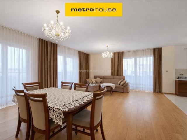 Ekskluzywny 101 m² apartament z 3 balkonami w centrum Radomia