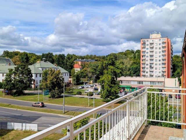 Ekskluzywny apartament z prywatnym rooftopem i panoramicznym widokiem