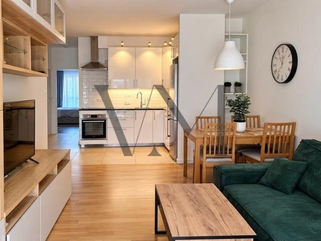 Ekskluzywny apartament 76 m2 w Mennica Residence
