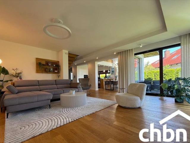Ekskluzywny dom 288 m² z nowoczesnym designem