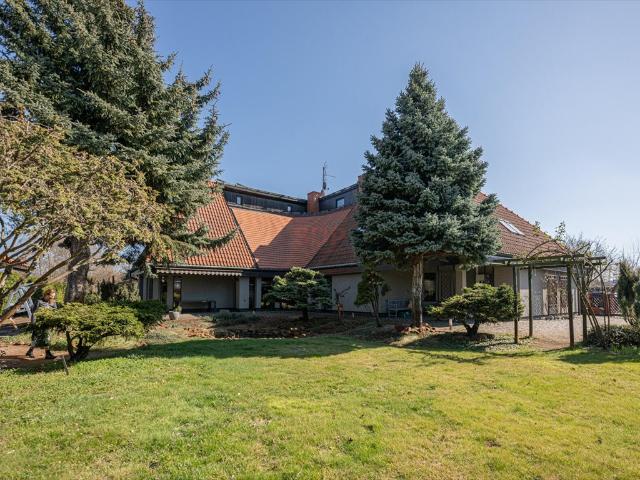 Ekskluzywny dom 410 m2 z sauną, ogrodem i garażem