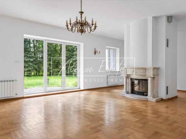 Ekskluzywny dom 463 m² z oranżerią i sauną w Konstancinie