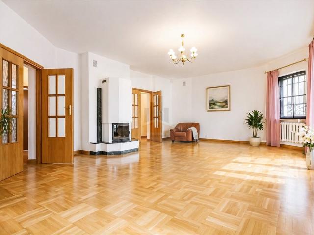 Ekskluzywny dom w Wilanowie, 520 m2, garaż, blisko pałacu