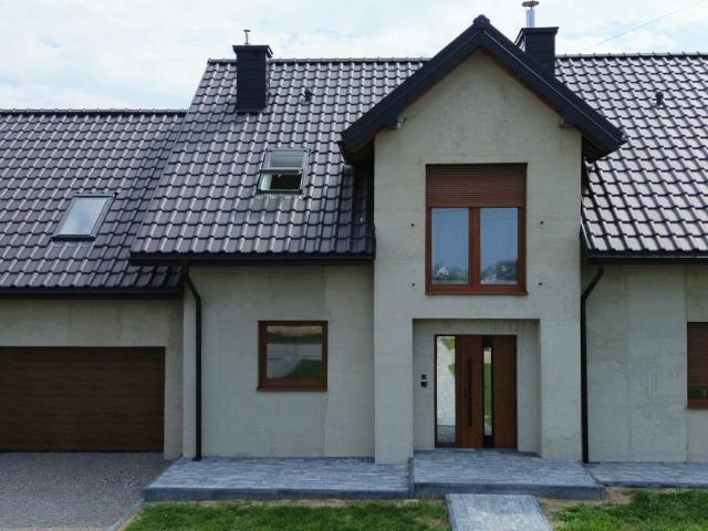 Do sprzedania ekskluzywny dom 170 m² w Głuchowie