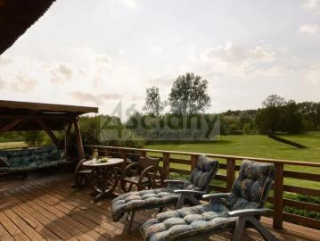 Ekskluzywny dom z linią brzegową rzeki Wkry, 597 m²