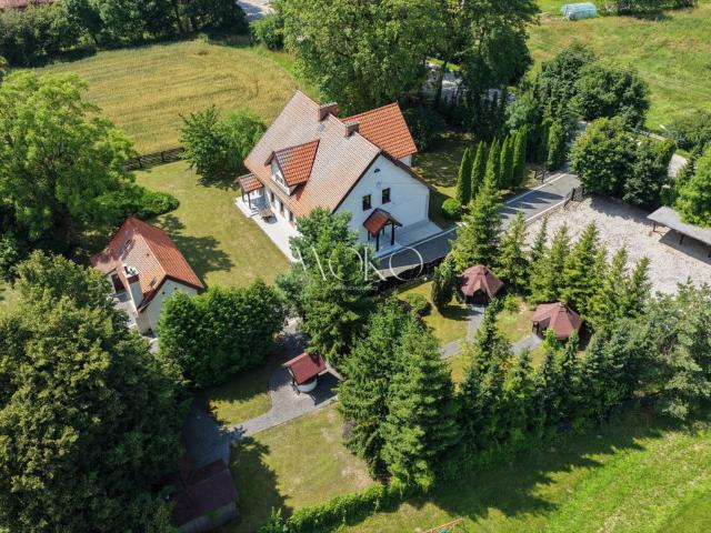 Ekskluzywny dom z sauną i 7 sypialniami