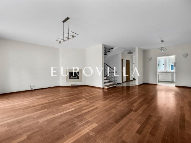 Ekskluzywny segment na Ursynowie 300 m2, garaż