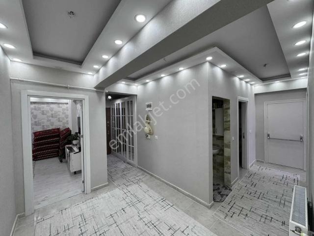 Eksper Emlak'tan Güzelşehir'de 3+1 17 Metre Yol Üzeri Daire