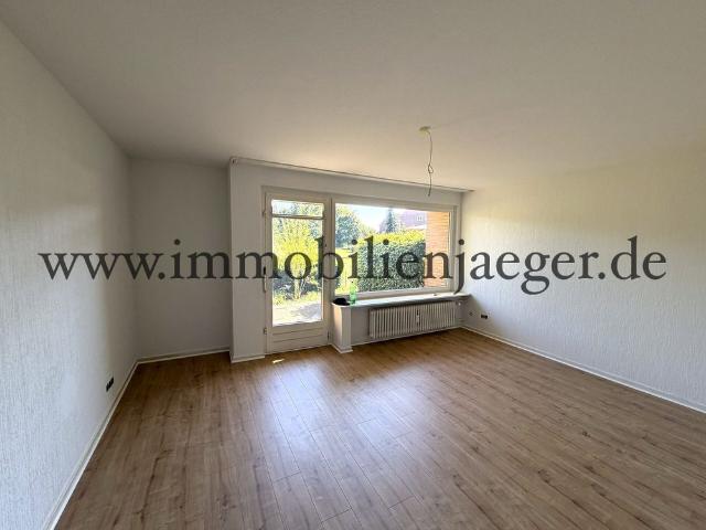 EKZ Farmsen in Fußnähe teilmodernsiert Erdgeschoss Wohnung frei ab sofort optional Stellplatz