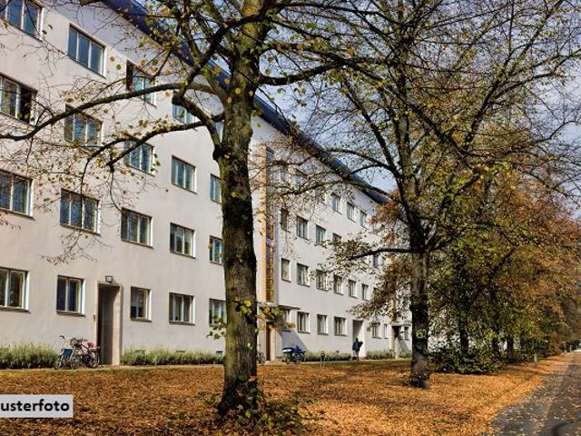 Ehem. freistehende Fabrikantenvilla provisionsfrei
