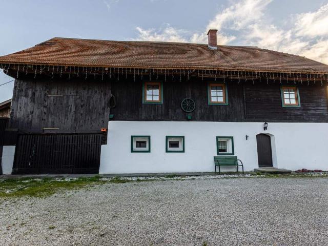 ehemaliger Bauernhof sucht neue Bestimmung