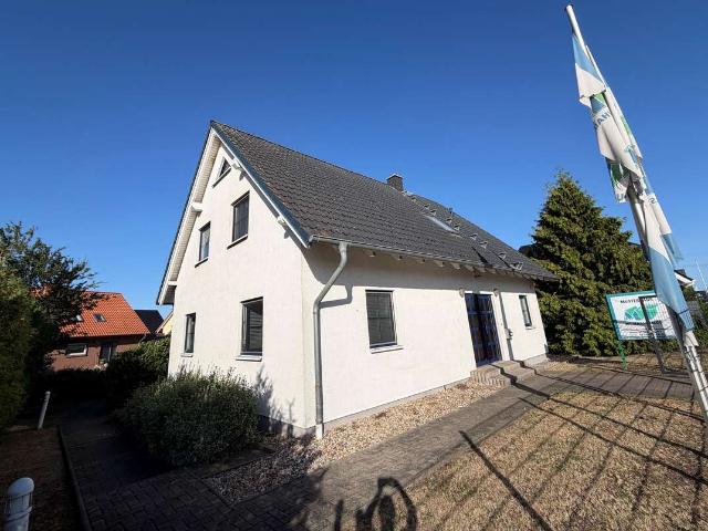 Ehemaliges Musterhaus provisionsfrei zu verkaufen!