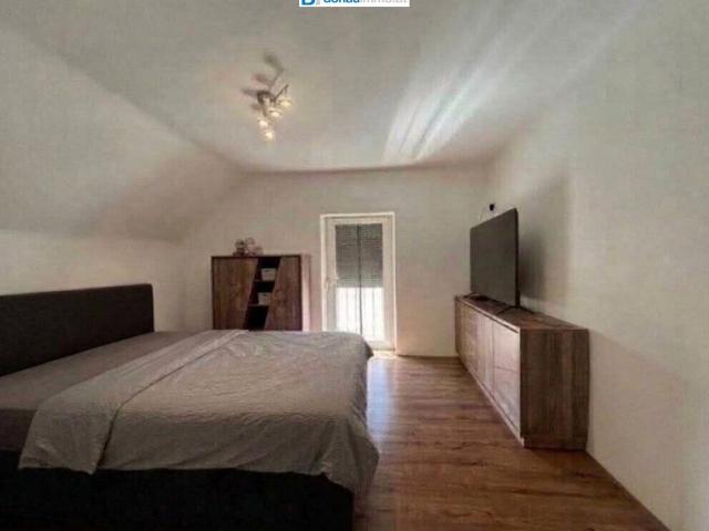 Ehemaliges Offiziershaus mit Rund 150 m² Wohnfläche in 2434 Sommerein