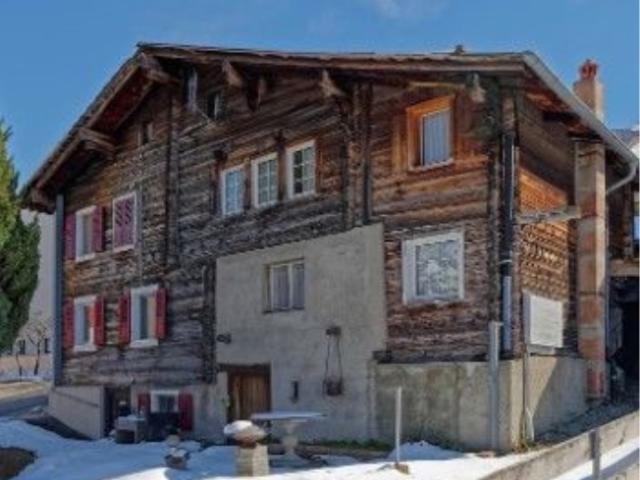 Ehemaliges Bauernhaus in zentraler Lage