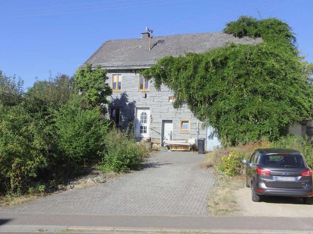 Ehemaliges Bauernhaus mit grandiosem Grundstück!