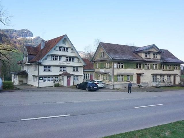 Ehemaliges Gasthaus mit Ausbaupotenzial in Nesslau kaufen